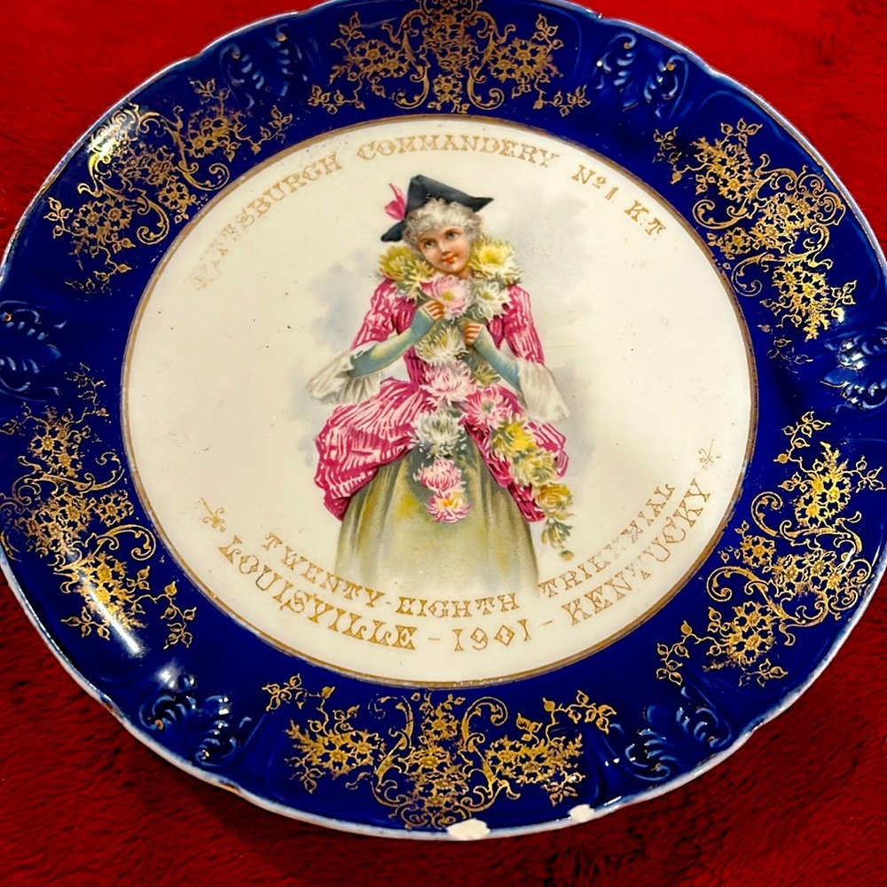 1901 vintage Pittsburgh Commandery No. 1 Knights Templar Decorative Plate